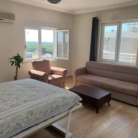 Full 3 Bedroom 150 M2 Sea & Forest Serenity In Antalya-lara Beaches Apartmán Altinkum (Antalya)