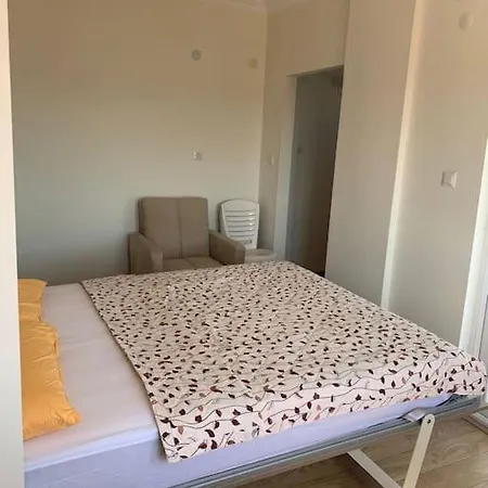 Full 3 Bedroom 150 M2 Sea & Forest Serenity In Antalya-lara Beaches 아파트 Altinkum (Antalya)